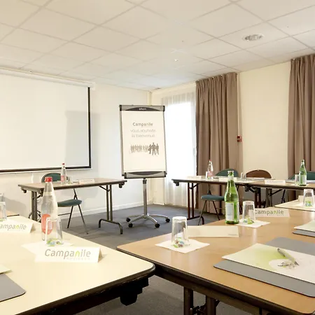 Campanile فندق 3*