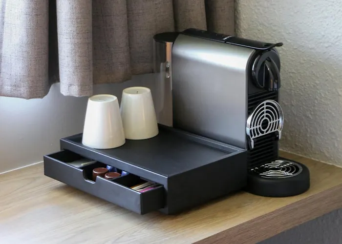 Отель Campanile