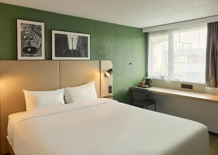 Campanile Nature - バイヨンヌ