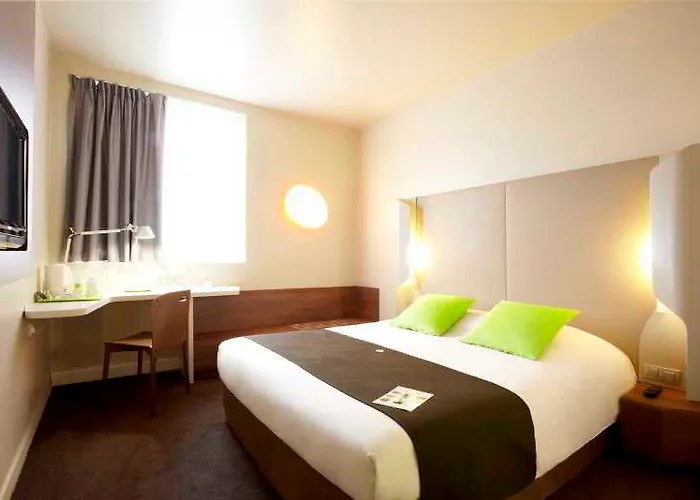 Campanile Nature - バイヨンヌ